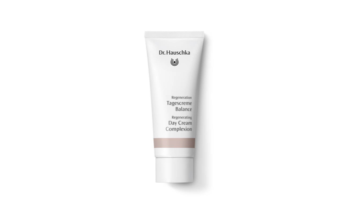Dr. Hauschka Regenerating Day Cream Complexion 40ml Dr. Hauschka Regenerating Day Cream Complexion 40ml